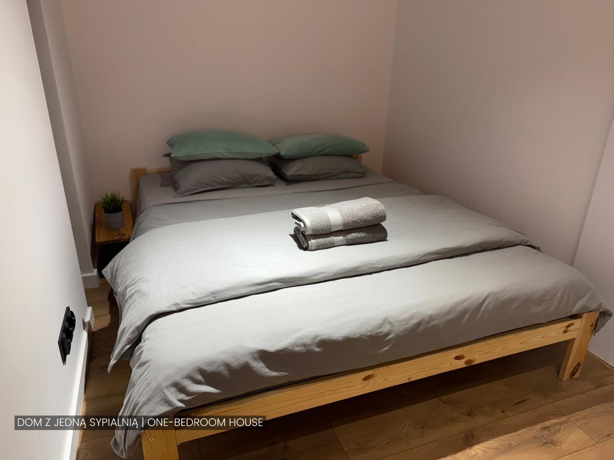 Dolina Slonca Obok Suntago - Nowoczesne Domy Z Jacuzzi Benenard Buitenkant foto